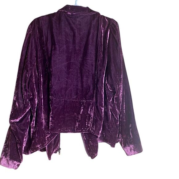Torrid Purple Crushed Velvet Moto Jacket Zip Front Size 4 Plus Lined Pockets - Picture 4 of 6